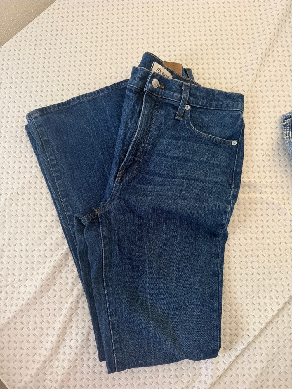 Madewell High-Rise flare Jeans in Dark Blue